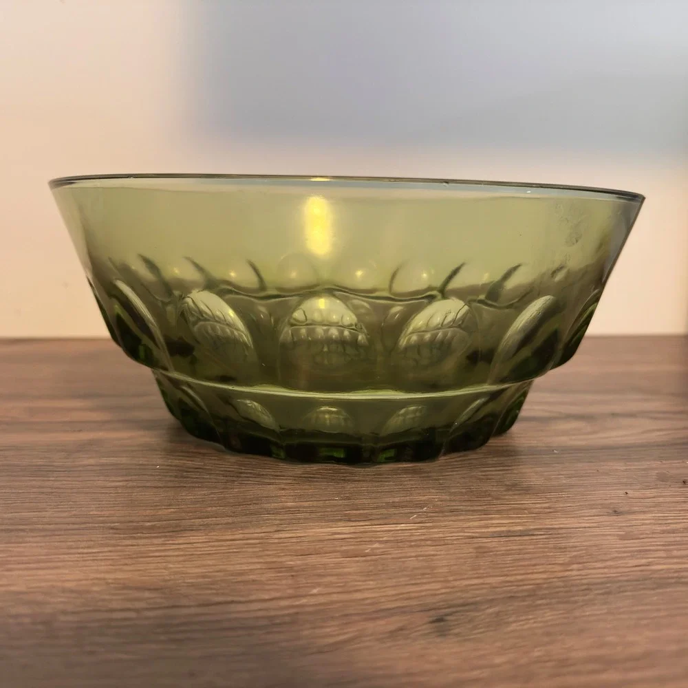 Vintage Avocado Green Glass Serving Bowl Mid Century Teardrop Panel 9